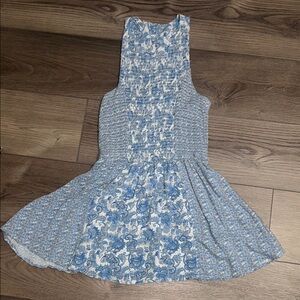 Blue and White Sleeveless top